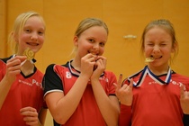 Tintti-turnauksen D-sarjan voitto 2014 - Anna-Mari, Senni ja Mirja