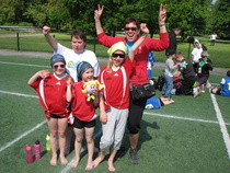 F-tytöt Turun Powerissa 2012 - Alina, Minna ja Aino